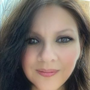 Meet your Posher, Carmela